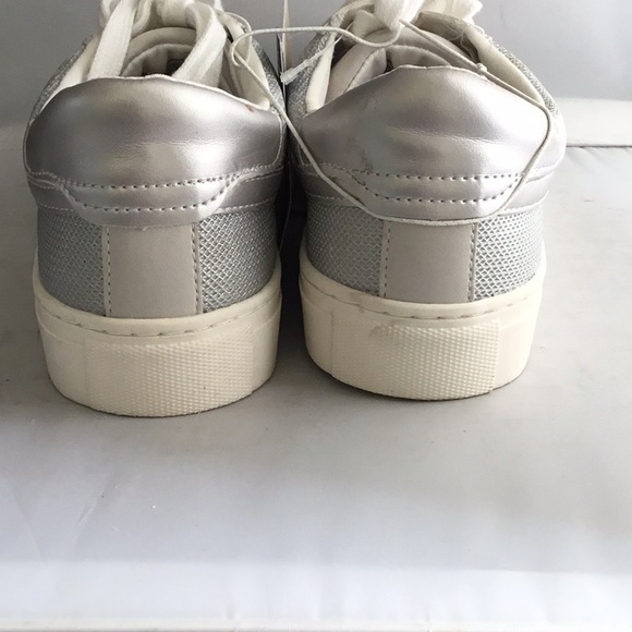 UNIVERSAL THREAD SHOES LADIES. - Picture 3 of 5